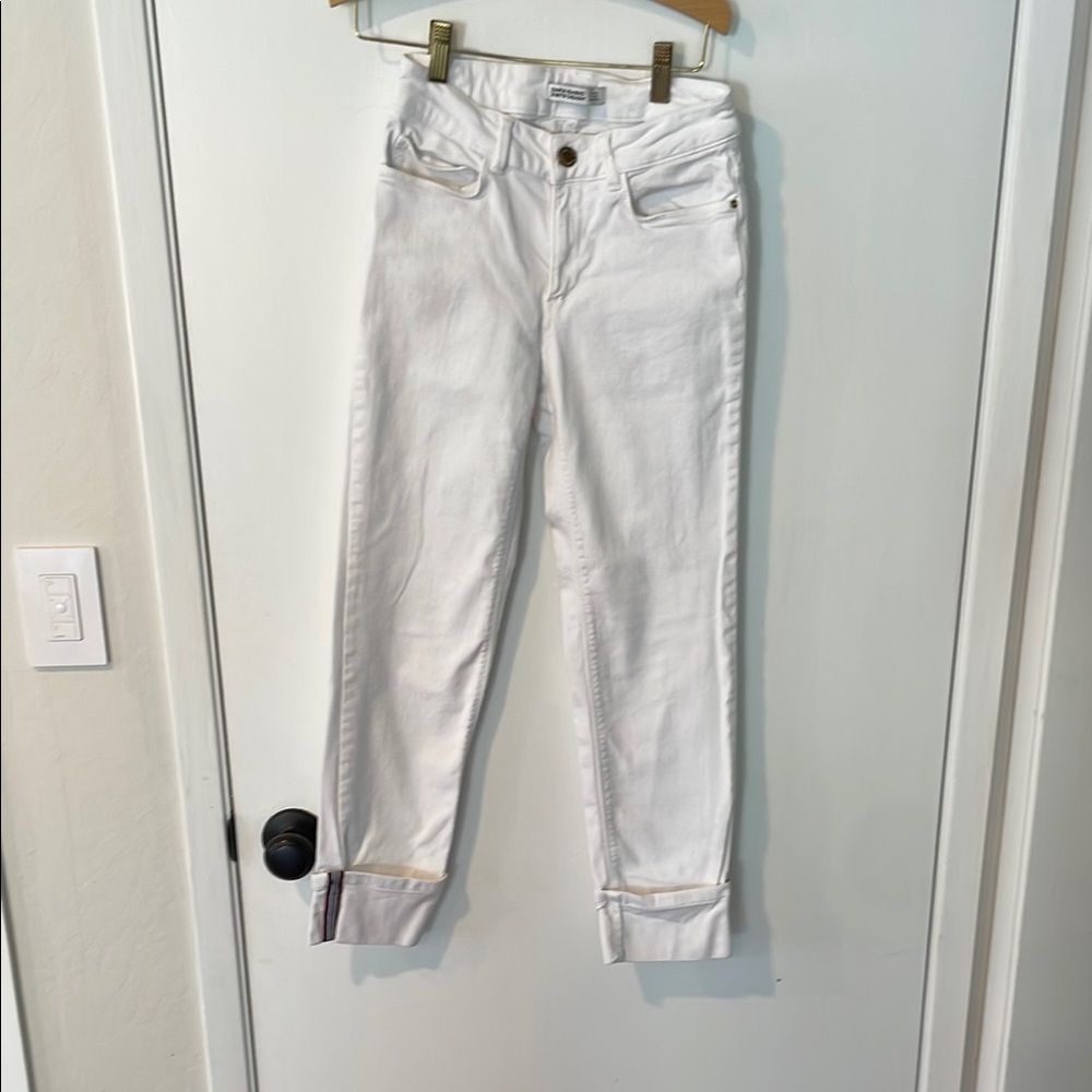Zara White Cropped Ankle Jeans with High-Waist
